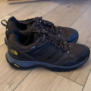 The North Face Men's Brown and Black Waterproof Hiking Shoes